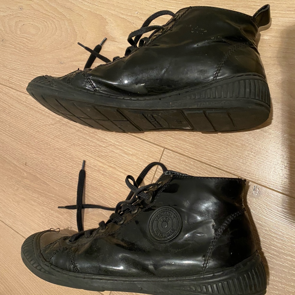 Patent leather sneakers